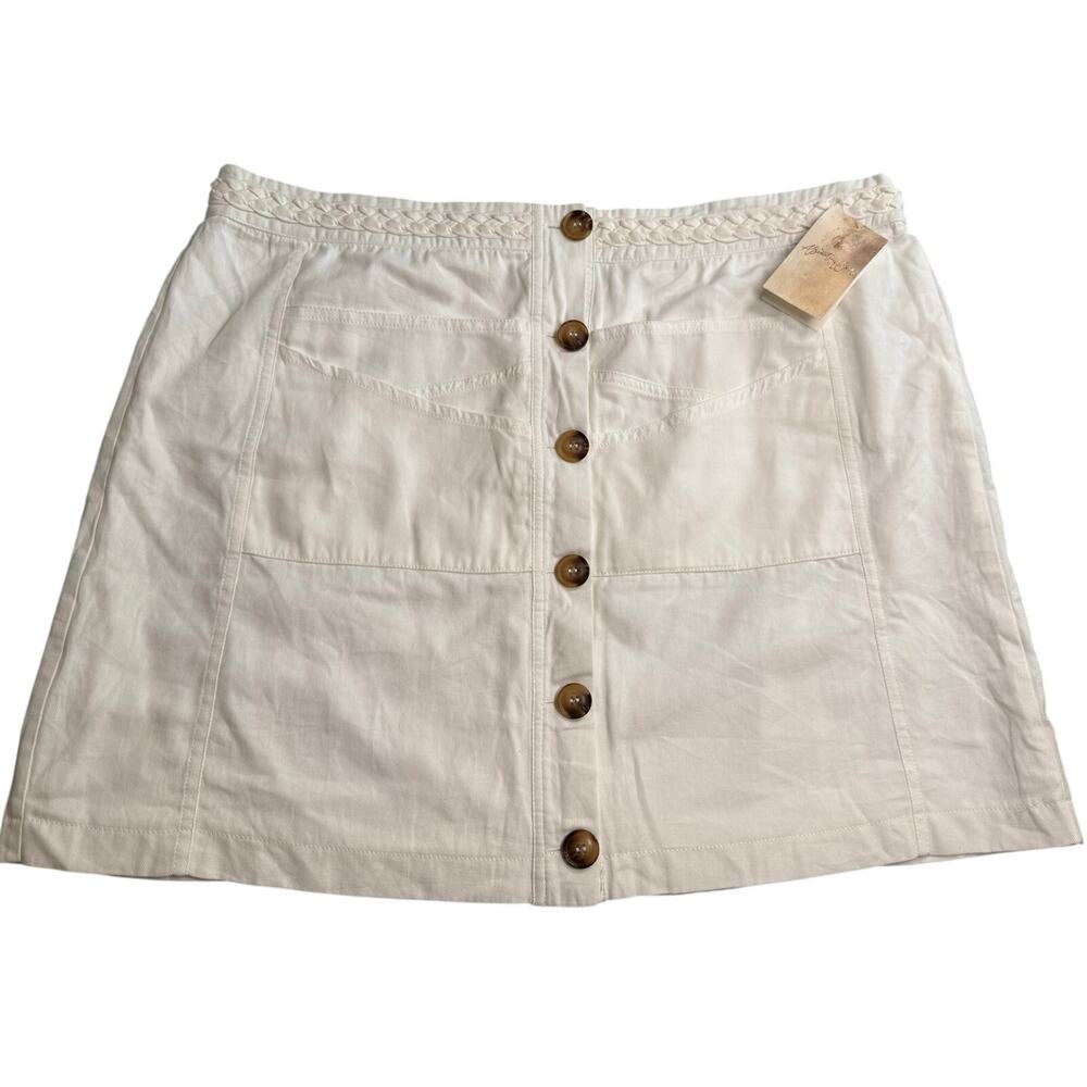 A Beautiful Soul White Mini Skirt Buttons Cotton NWT Size 14/16 Lined